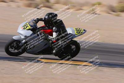 media/Dec-10-2023-SoCal Trackdays (Sun) [[0ce70f5433]]/Turn 9 Inside Set 2 (1115am)/